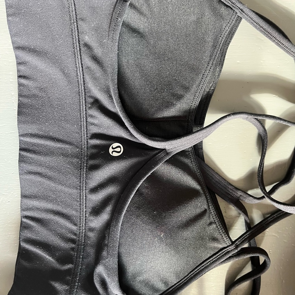 Lulu lemon Flow y Nulu Longline Bras *light support* A-C cups, size 6 - Picture 2 of 2